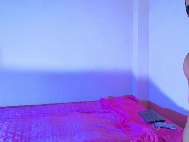 IsabellaLux – webcam model profile photo