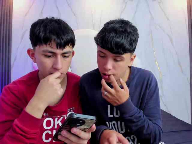 hoot-booys Live Webcam on BongaCams