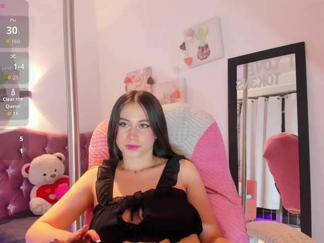 MiaWhiteBunny's BongaCams show and profile