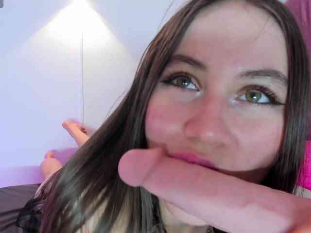 MiaWhiteBunny MiaWhiteBunny