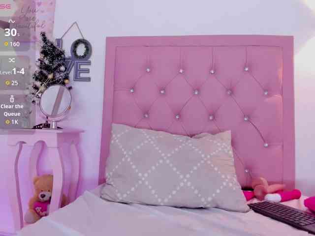 MiaWhiteBunny MiaWhiteBunny