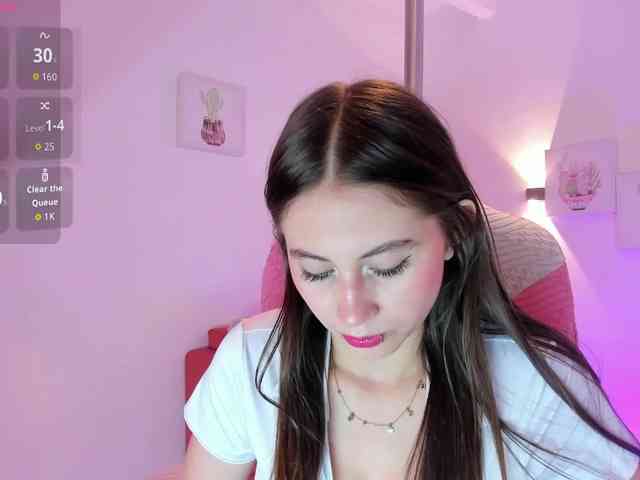 MiaWhiteBunny MiaWhiteBunny