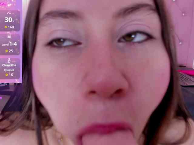 MiaWhiteBunny MiaWhiteBunny