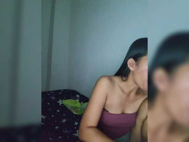 Kiana11's BongaCams show and profile