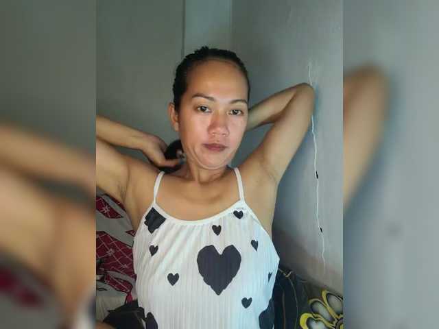 Kiana11's BongaCams show and profile