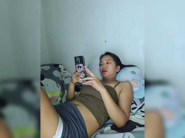 Kiana11's BongaCams show and profile