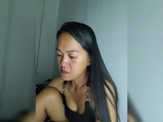 Kiana11's BongaCams show and profile