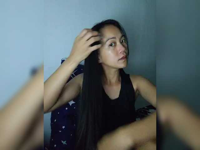 Kiana11's BongaCams show and profile