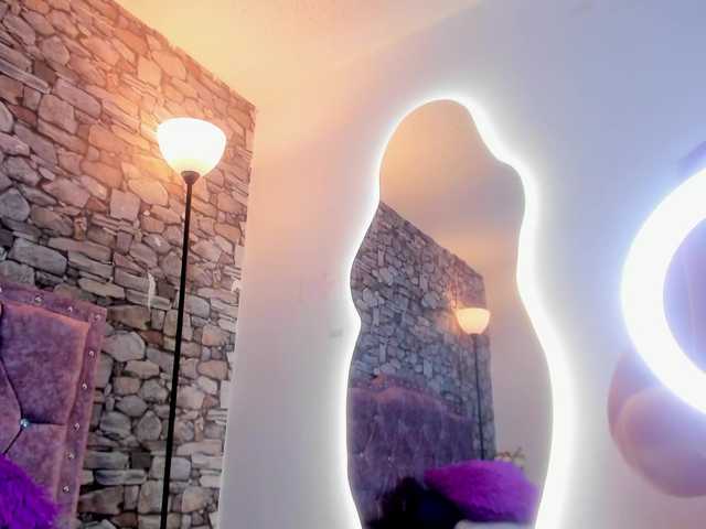 nickypop's BongaCams show and profile