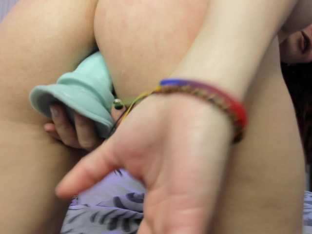 nickypop's BongaCams show and profile