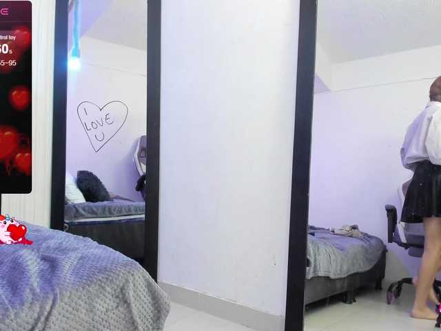 nickypop's BongaCams show and profile