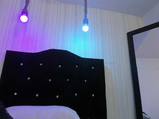 nickypop's BongaCams show and profile