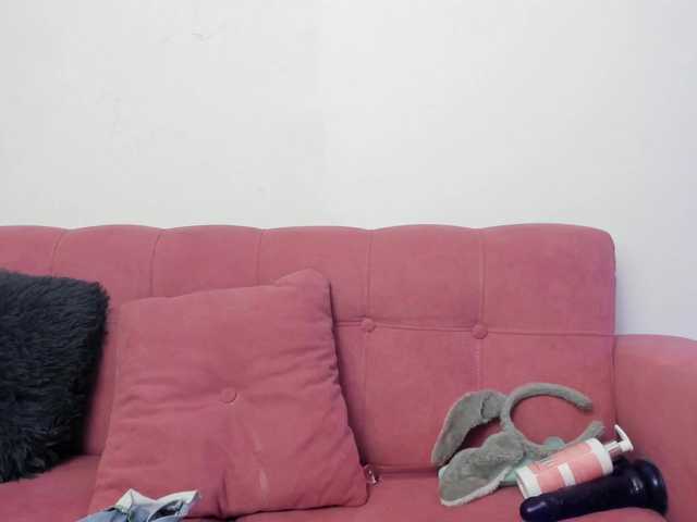 nickypop's BongaCams show and profile