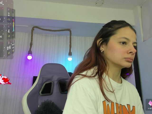 le modèle nickypop est en webcam porno dans un show sur le site bongacams, il possède les tags suivants: Latino/Hispanic,Redhead,Shaved