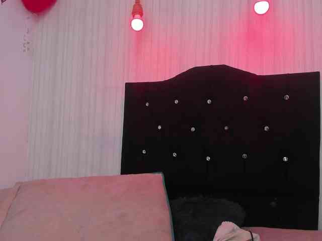 nickypop Live Webcam on BongaCams