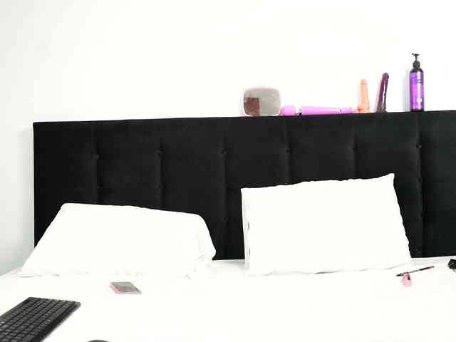 dirty chat Scarlethsaenz1