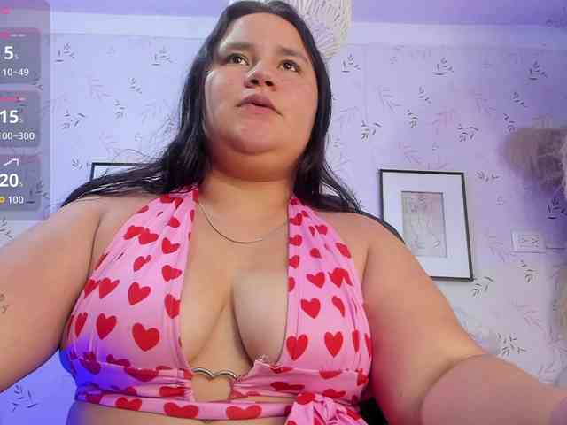 LucyLinn webcam