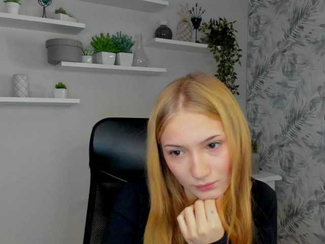  Chloeblonde18 chat room