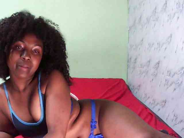 Tonyah1 webcam
