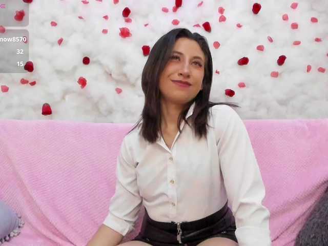 skarletjhonson's BongaCams show and profile