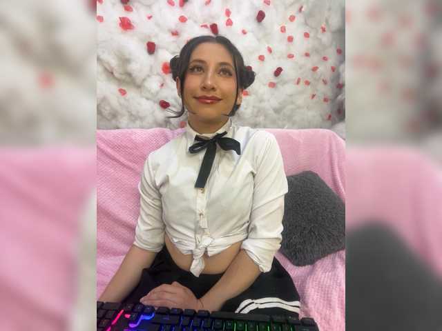 skarletjhonson's BongaCams show and profile