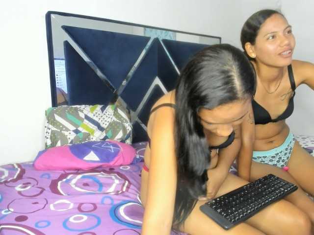 CharlottandVanessa live cam