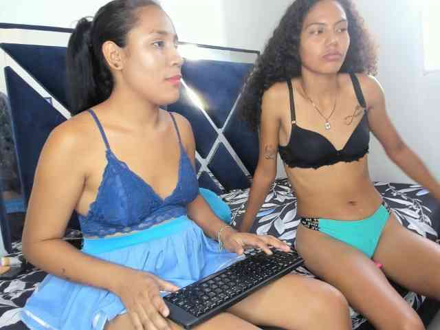 CharlottandVanessa webcam