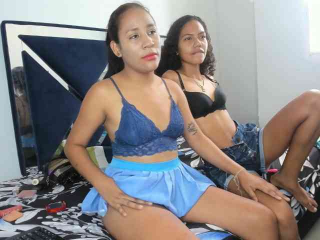 CharlottandVanessa webcam