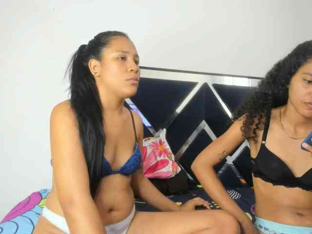 CharlottandVanessa webcam