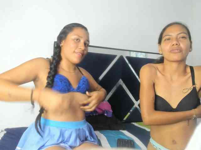 CharlottandVanessa webcam