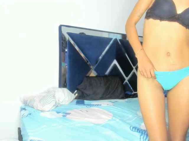 CharlottandVanessa webcam