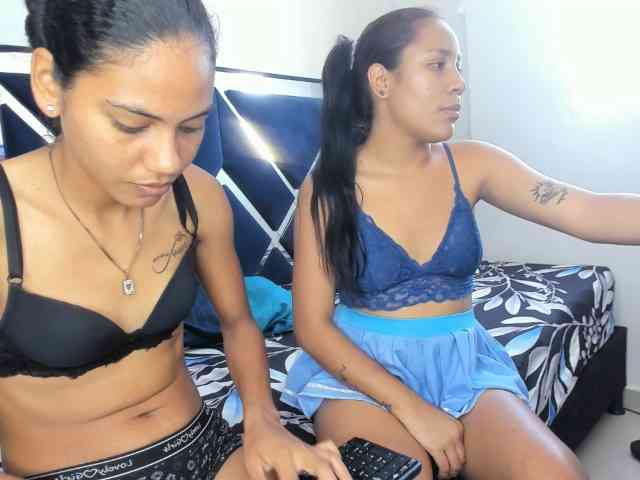 CharlottandVanessa webcam