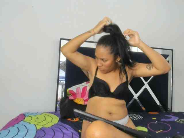 CharlottandVanessa webcam