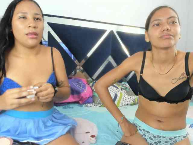 CharlottandVanessa webcam