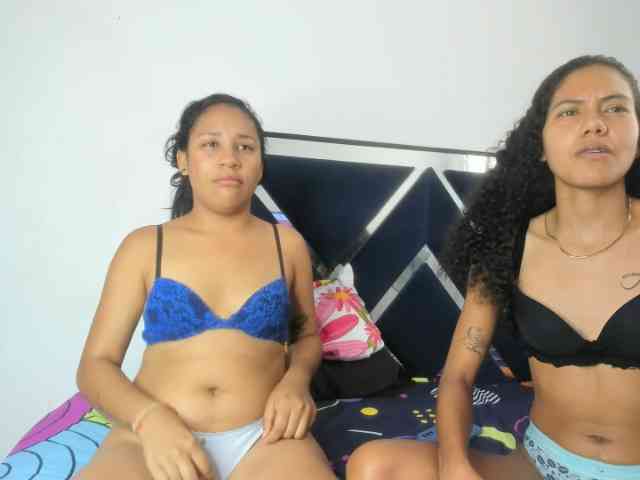 CharlottandVanessa webcam