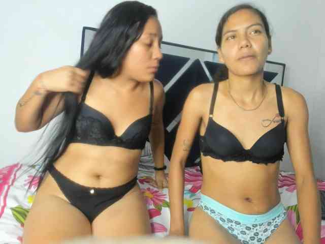 CharlottandVanessa webcam