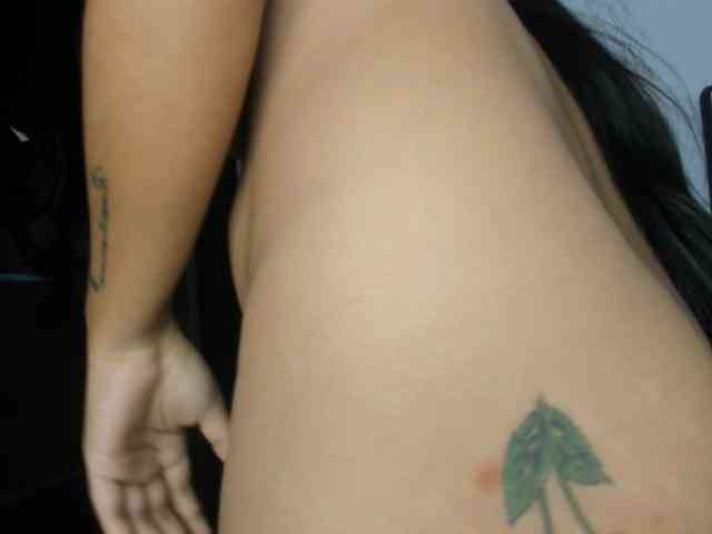 CharlottandVanessa webcam