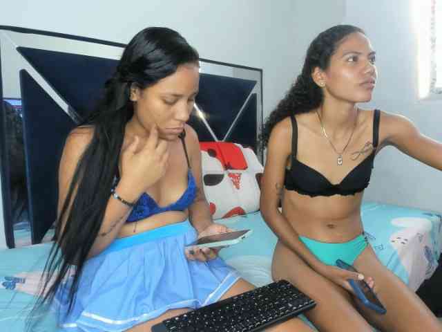 CharlottandVanessa CharlottandVanessa