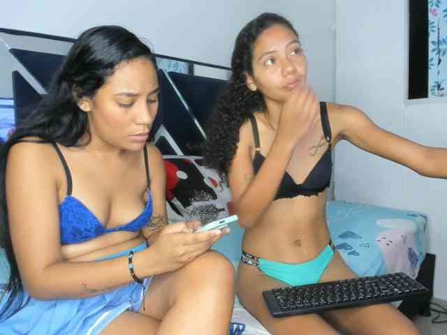 CharlottandVanessa CharlottandVanessa