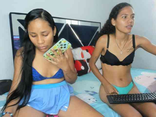 CharlottandVanessa CharlottandVanessa