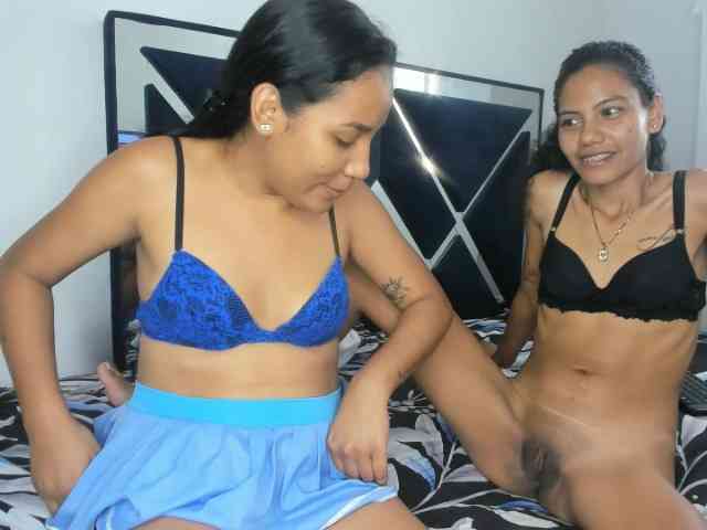 CharlottandVanessa webcam