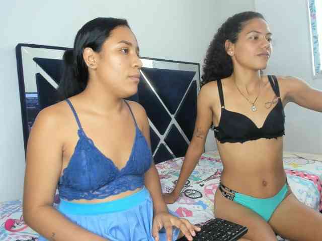 CharlottandVanessa webcam