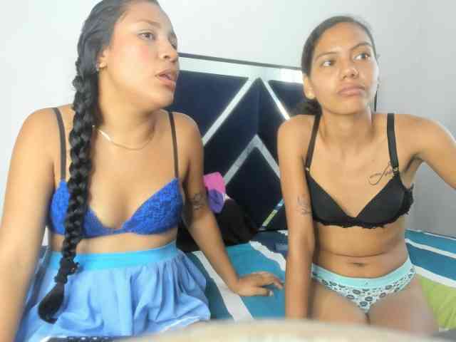CharlottandVanessa webcam