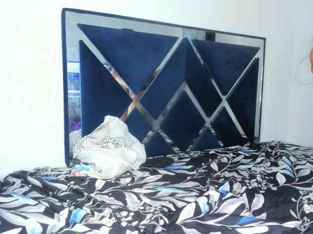 CharlottandVanessa webcam