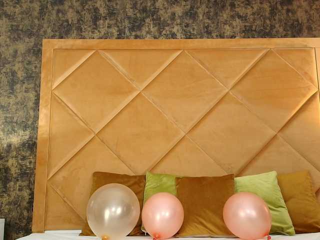 TinyBlair's BongaCams show and profile