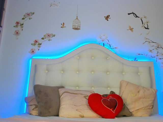 TinyBlair's BongaCams show and profile