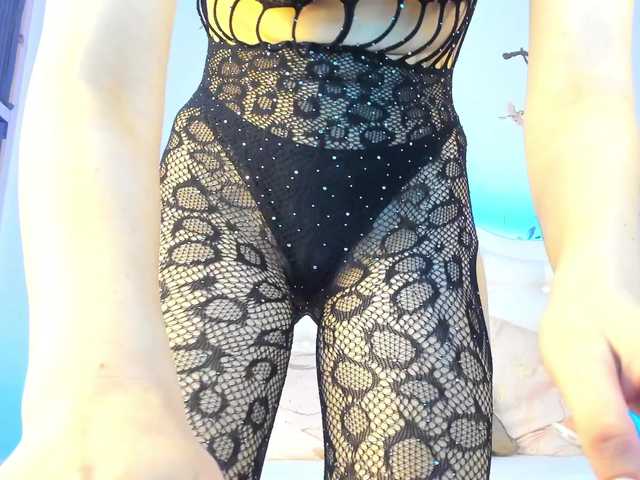 TinyBlair Live Cam on BongaCams