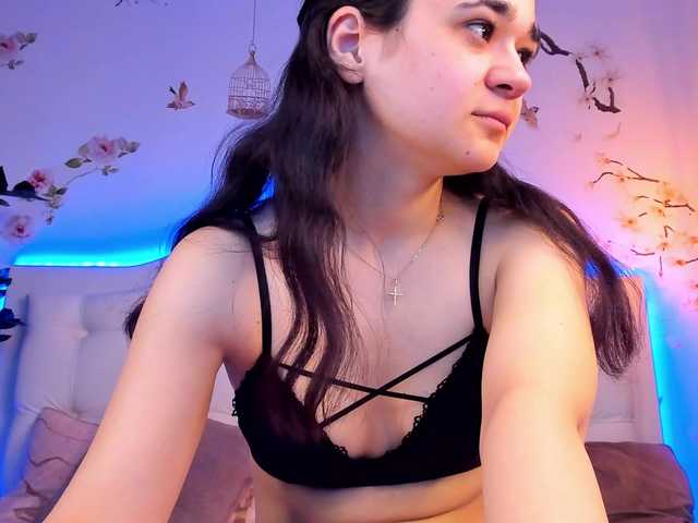 TinyBlair's BongaCams show and profile