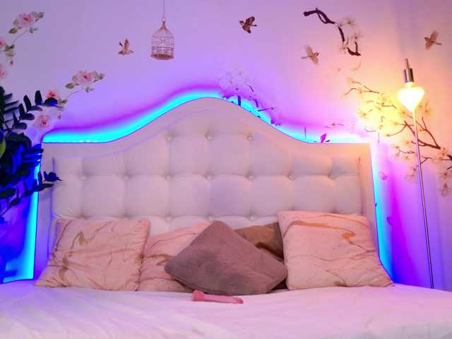 TinyBlair's BongaCams show and profile