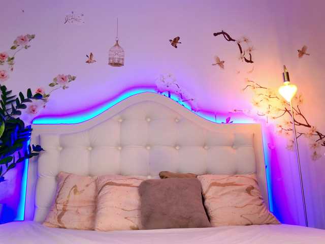 TinyBlair's BongaCams show and profile